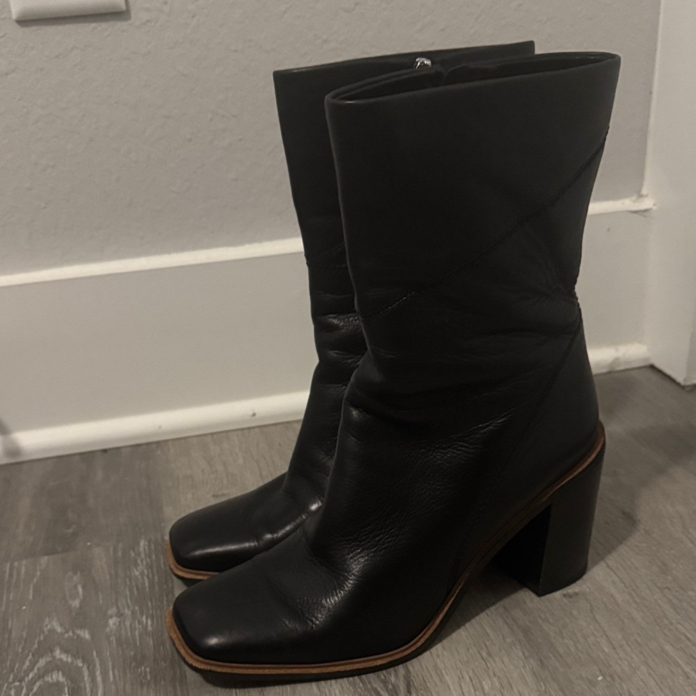 Chic Black Leather Heeled Boots